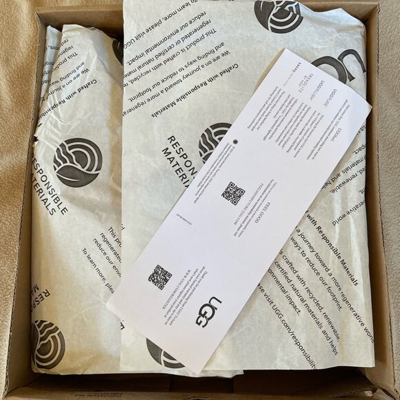 UGG Tazz Sand - Picture 5 of 5